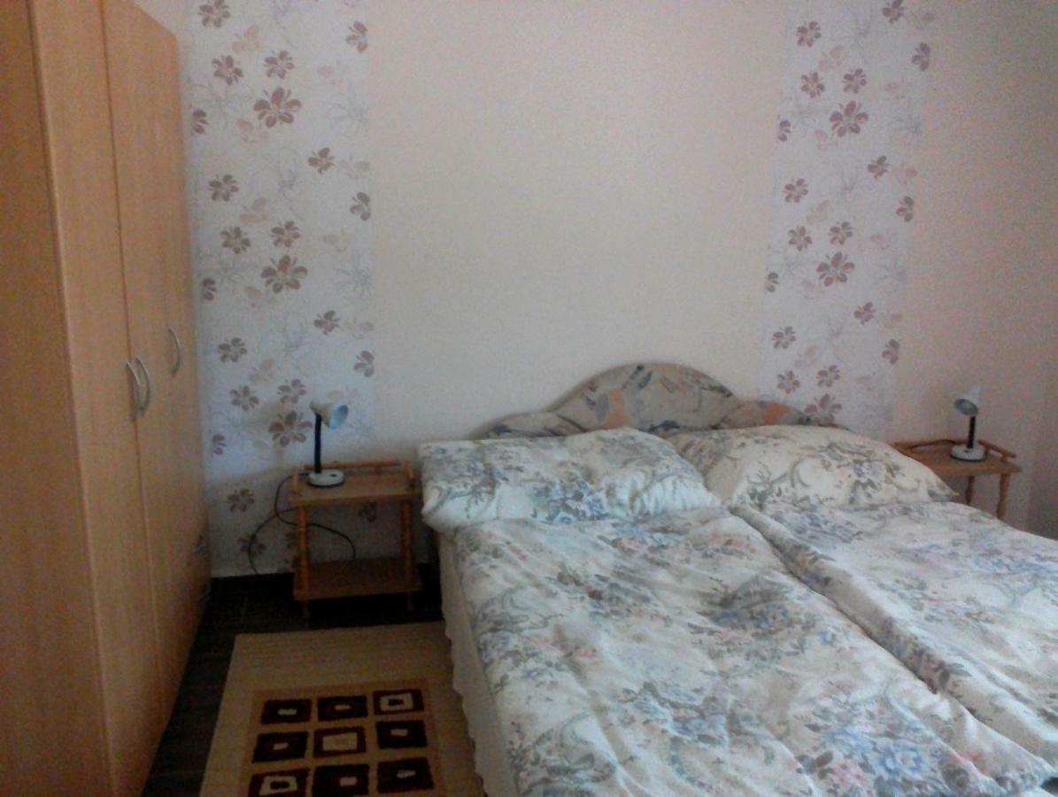 Ráday Apartman Hajdúszoboszló Esterno foto